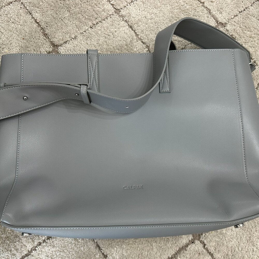 Calpak Haven 16" Laptop Tote Bag in Smoke - Picture 4 of 8